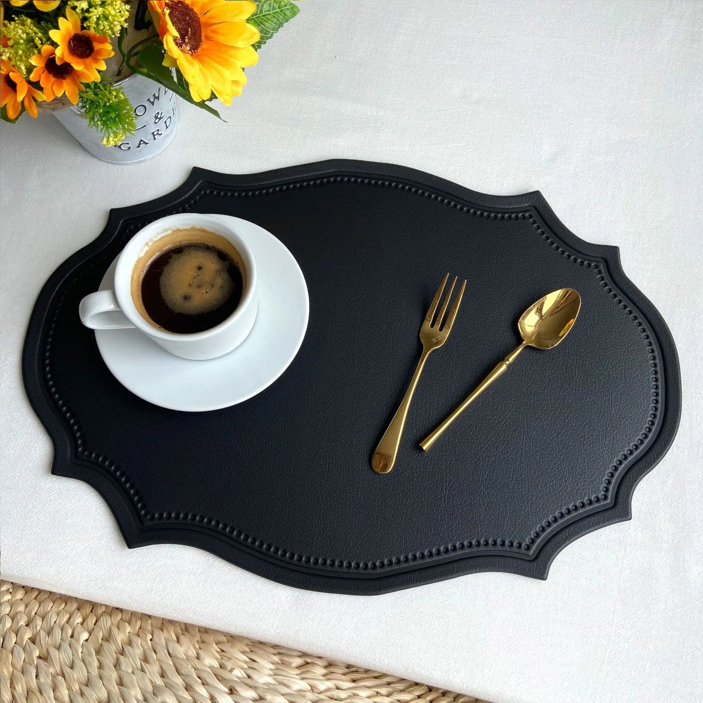 1/4/6PCS Oval Black Gift Placemats Indoor Faux Leather Kitchen Dining Table Pad Luxury Place Mat Tableware Cafe Pad 식탁매트