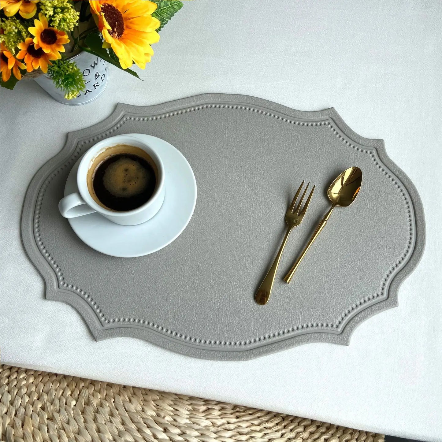 1/4/6PCS Oval Black Gift Placemats Indoor Faux Leather Kitchen Dining Table Pad Luxury Place Mat Tableware Cafe Pad 식탁매트